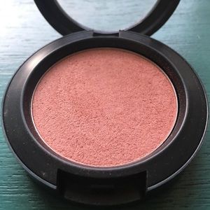 MAC Peachykeen sheertone shimmer blush
